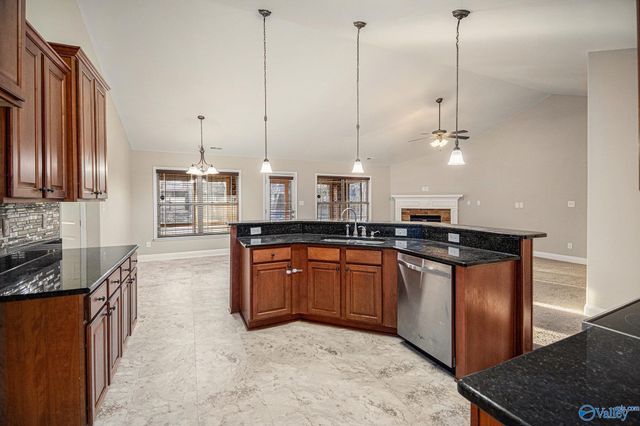 618 Summer Cove Circle NW, Madison, AL 35757