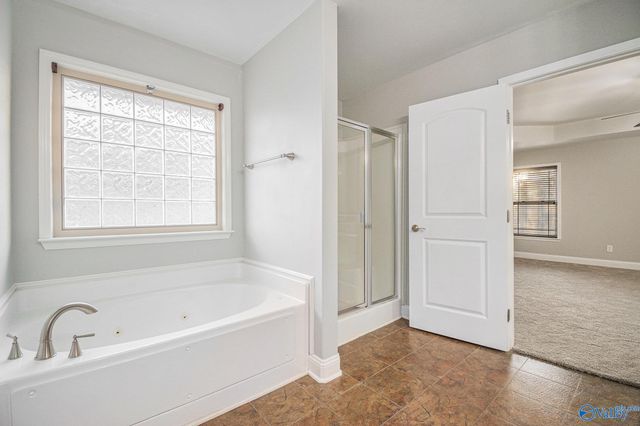 618 Summer Cove Circle NW, Madison, AL 35757