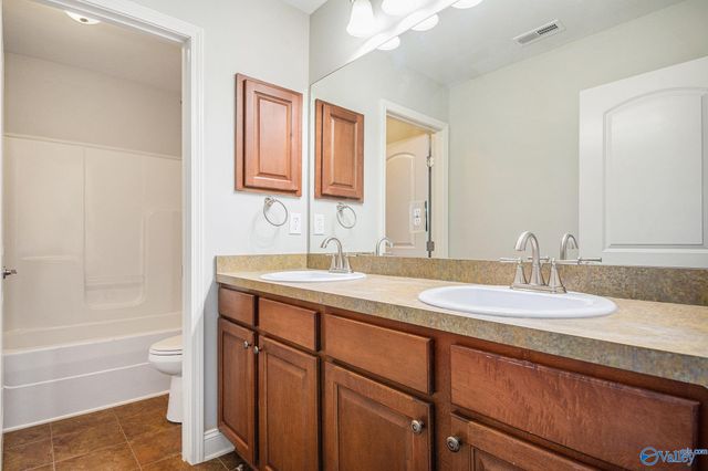 618 Summer Cove Circle NW, Madison, AL 35757