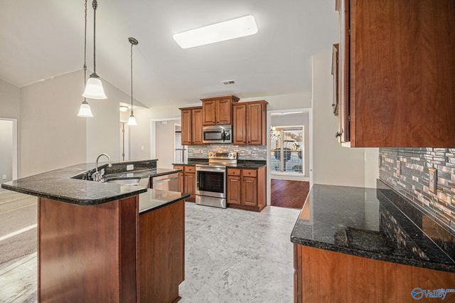 618 Summer Cove Circle NW, Madison, AL 35757