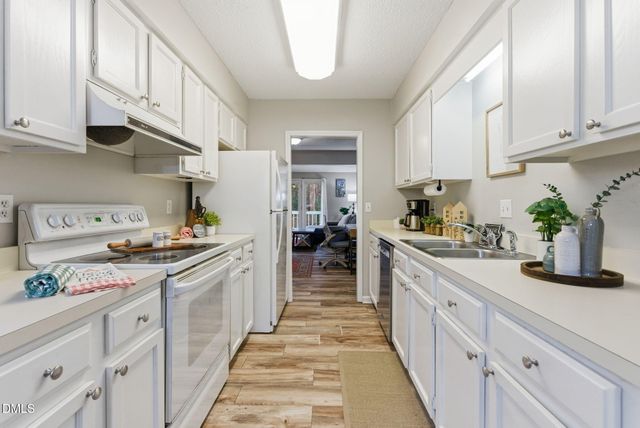 5946 Carmel Lane, Raleigh, NC 27609