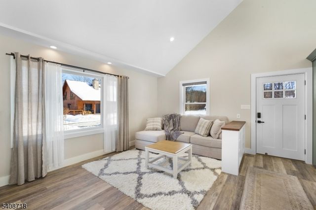 8 Worthington Rd, Frankford Twp., NJ 07826