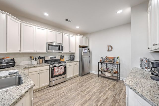 311 Coopers Hawk Drive, Summerville, SC 29483