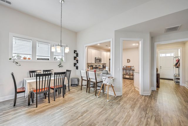 311 Coopers Hawk Drive, Summerville, SC 29483