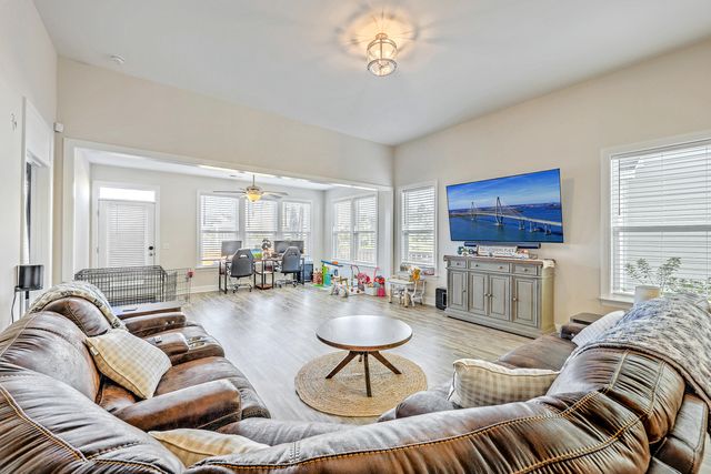 311 Coopers Hawk Drive, Summerville, SC 29483