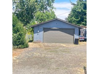 Crocker Ln, Eugene, OR 97404
