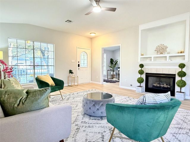 2417 Hallie LN, Round Rock, TX 78664