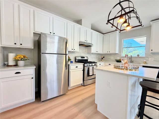 2417 Hallie LN, Round Rock, TX 78664