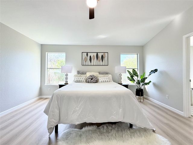 2417 Hallie LN, Round Rock, TX 78664