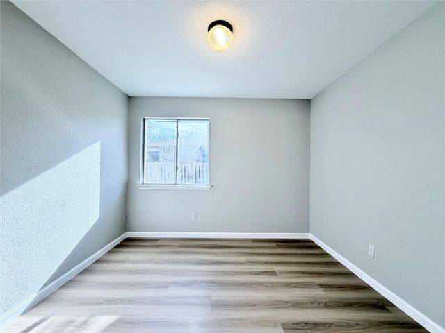 2417 Hallie LN, Round Rock, TX 78664