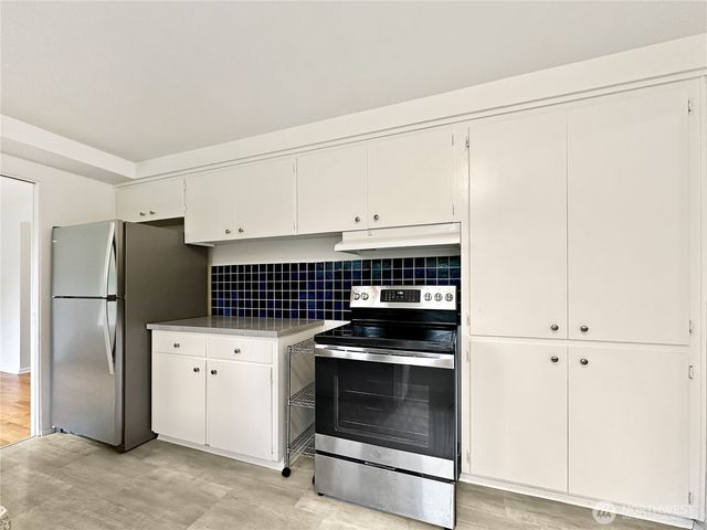 7920 NE 26th Street, Medina, WA 98039