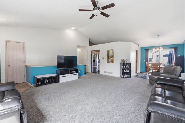 6306 Leslie Anne Court, Grove City, OH 43123