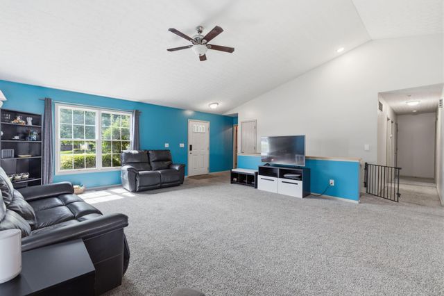 6306 Leslie Anne Court, Grove City, OH 43123