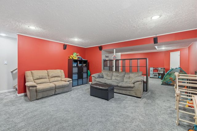 6306 Leslie Anne Court, Grove City, OH 43123