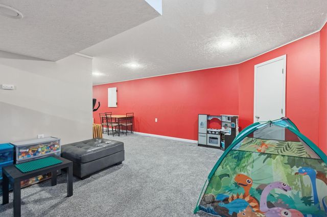 6306 Leslie Anne Court, Grove City, OH 43123
