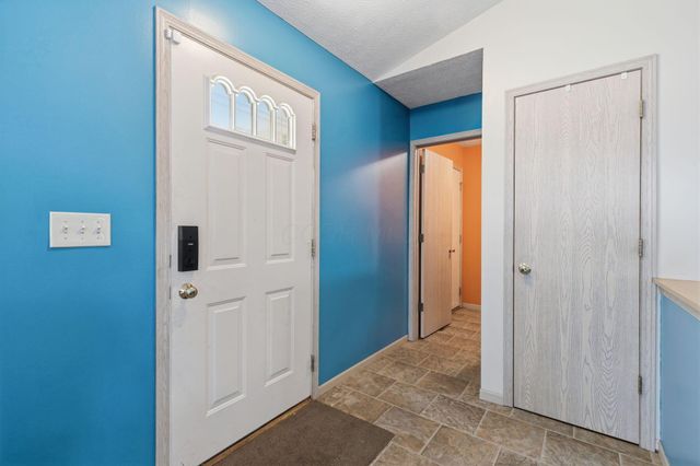 6306 Leslie Anne Court, Grove City, OH 43123