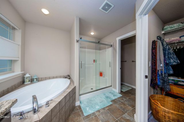 14743 N Nixon LOOP, Rathdrum, ID 83858