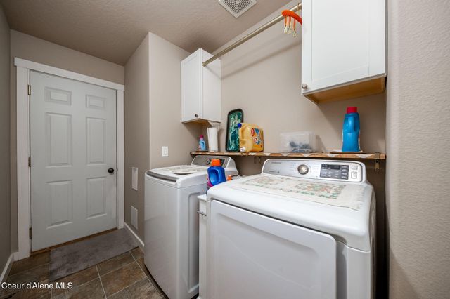 14743 N Nixon LOOP, Rathdrum, ID 83858