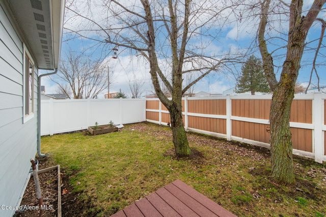 14743 N Nixon LOOP, Rathdrum, ID 83858