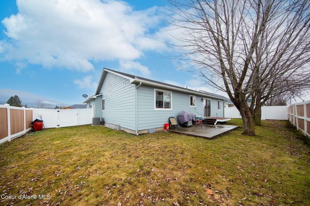 14743 N Nixon LOOP, Rathdrum, ID 83858