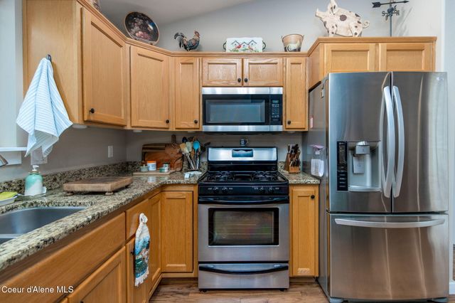 14743 N Nixon LOOP, Rathdrum, ID 83858