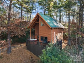 68 Bear Den Mountain View Drive, Spruce Pine, NC 28777