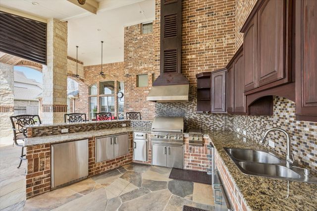 9119 Brownwood Bend Court, Cypress, TX 77433