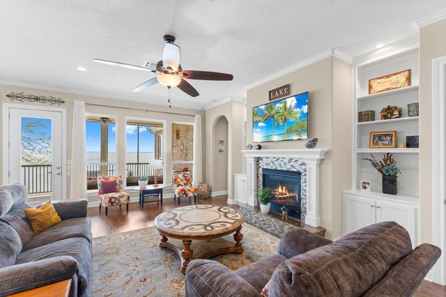 462 Bridgelanding, Onalaska, TX 77360