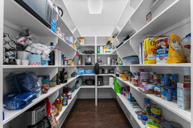 462 Bridgelanding, Onalaska, TX 77360