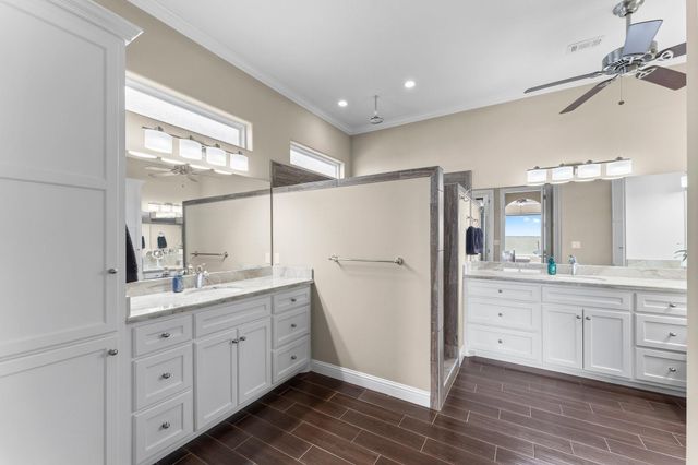 462 Bridgelanding, Onalaska, TX 77360