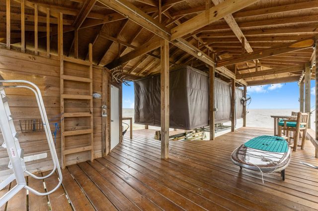 462 Bridgelanding, Onalaska, TX 77360