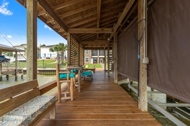 462 Bridgelanding, Onalaska, TX 77360