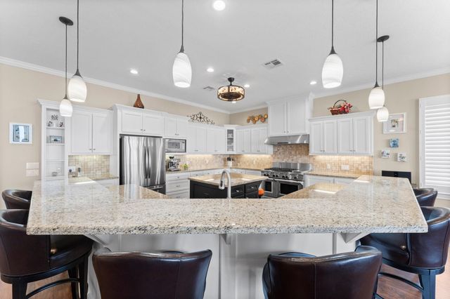 462 Bridgelanding, Onalaska, TX 77360