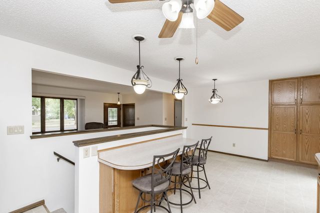 2544 Arrowhead Road S, Fargo, ND 58103