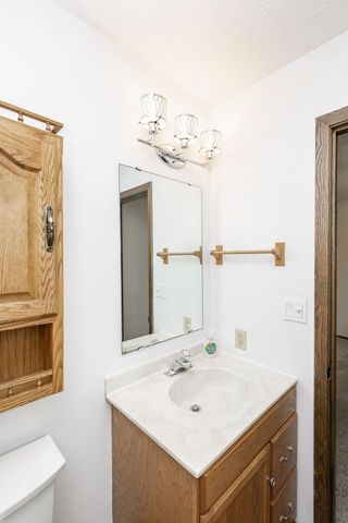 2544 Arrowhead Road S, Fargo, ND 58103