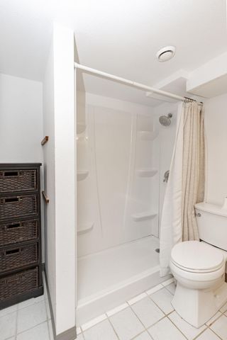 2544 Arrowhead Road S, Fargo, ND 58103