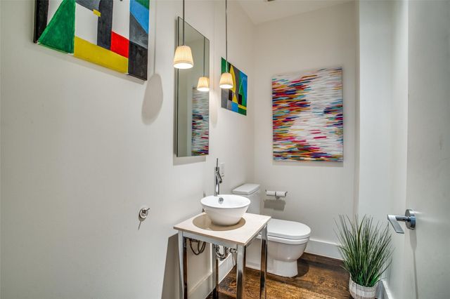 2200 Victory Avenue 1603, Dallas, TX 75219