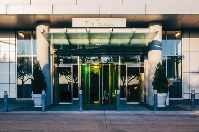 2200 Victory Avenue 1603, Dallas, TX 75219