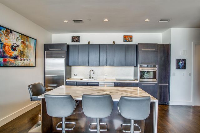 2200 Victory Avenue 1603, Dallas, TX 75219