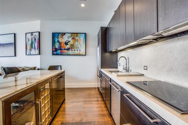 2200 Victory Avenue 1603, Dallas, TX 75219