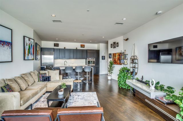 2200 Victory Avenue 1603, Dallas, TX 75219
