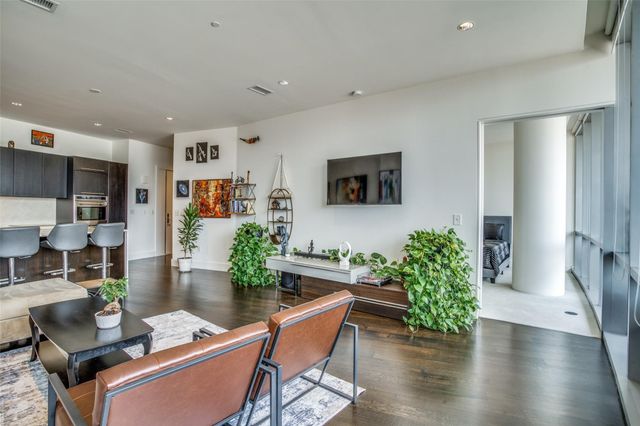2200 Victory Avenue 1603, Dallas, TX 75219