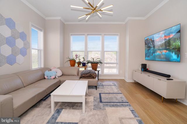 14301 BECKETT GLEN CIR, Chantilly, VA 20151