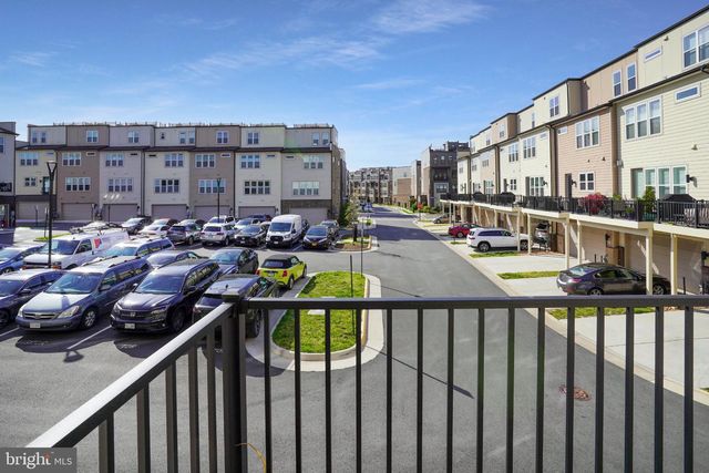 14301 BECKETT GLEN CIR, Chantilly, VA 20151