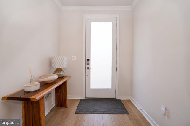 14301 BECKETT GLEN CIR, Chantilly, VA 20151