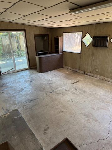 5208 N Cherokee Way, Sacramento, CA 95841