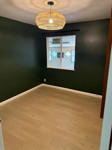 5208 N Cherokee Way, Sacramento, CA 95841