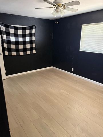 5208 N Cherokee Way, Sacramento, CA 95841