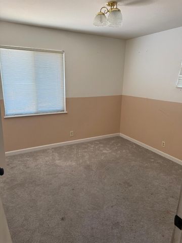 5208 N Cherokee Way, Sacramento, CA 95841