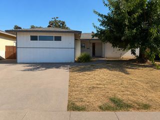 5208 N Cherokee Way, Sacramento, CA 95841